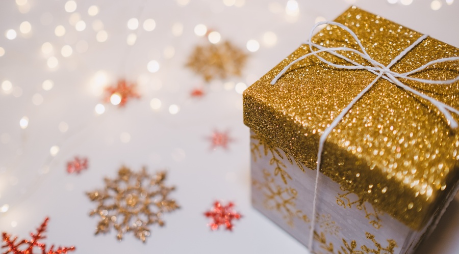 How to Prepare Your Website for Christmas Sales 1 freestocks k Rp0V0XWWU unsplash 1 1